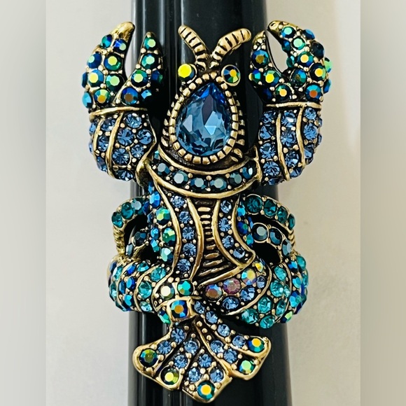 Heidi Daus 🆕 " Lobster Tails” size 8 ring - Picture 10 of 10